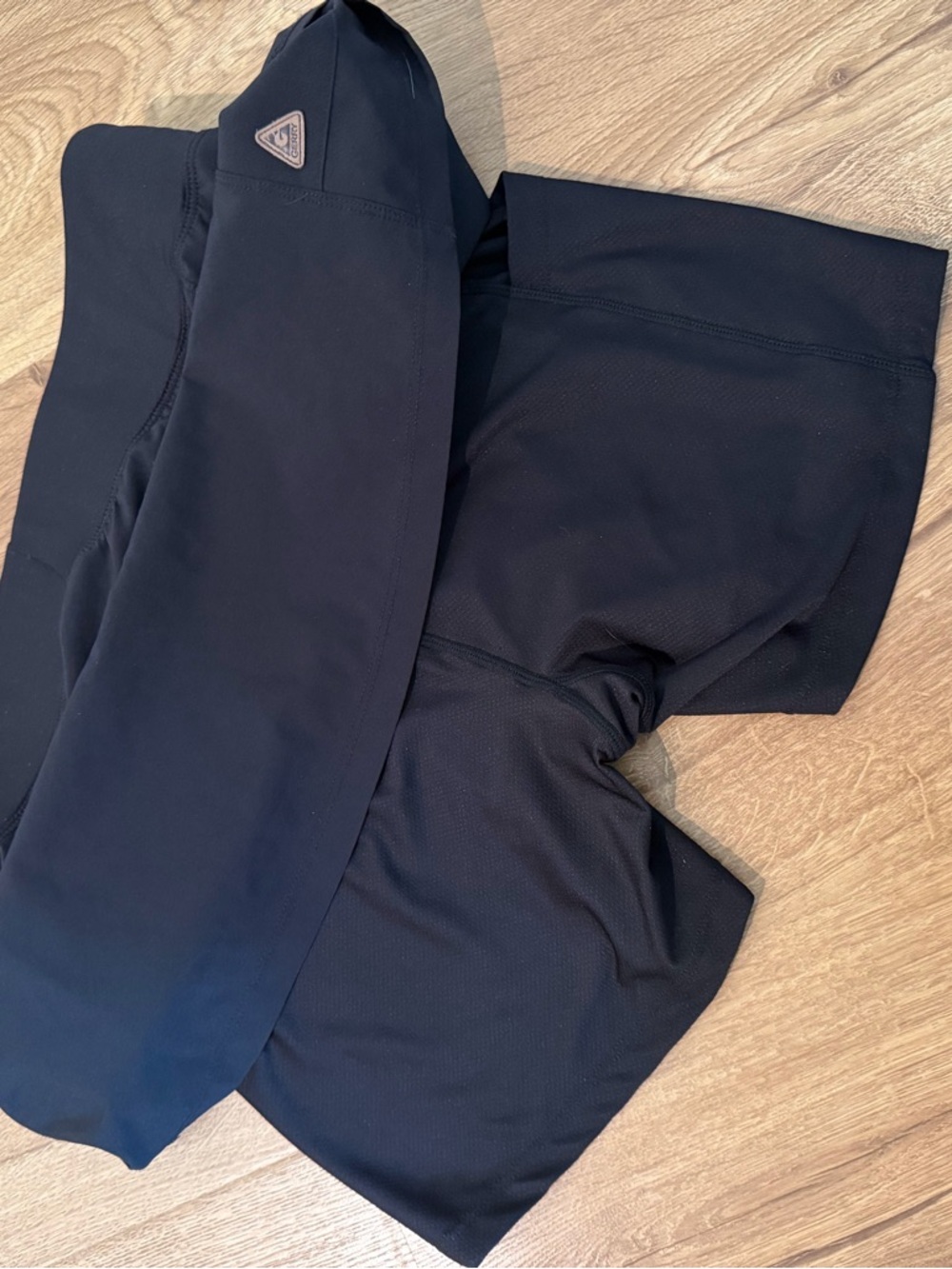 Gerry Weber Black Athletic Skort with Cargo Pockets - Picture 3 of 4